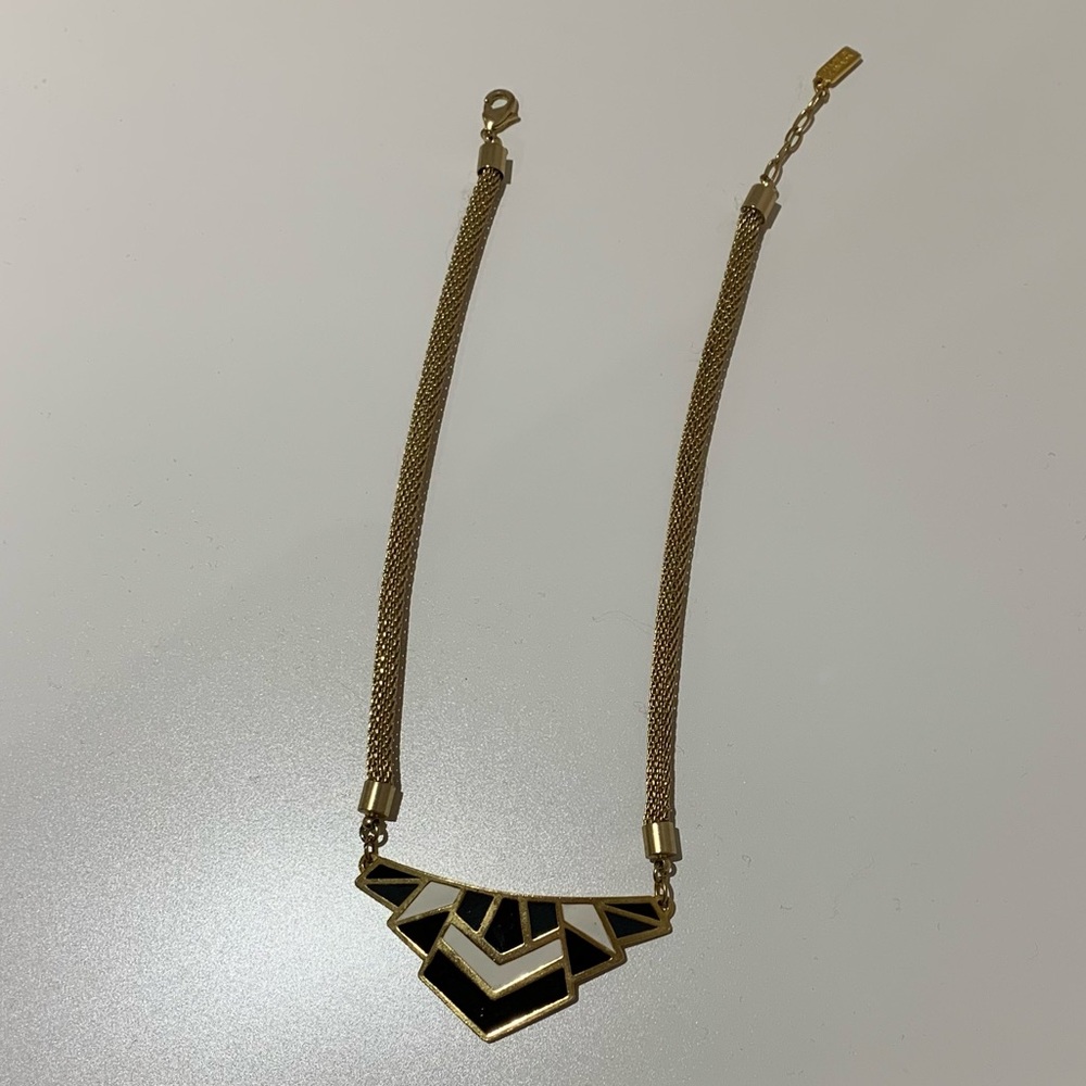 3/$15 ✨ Short Aztec necklace